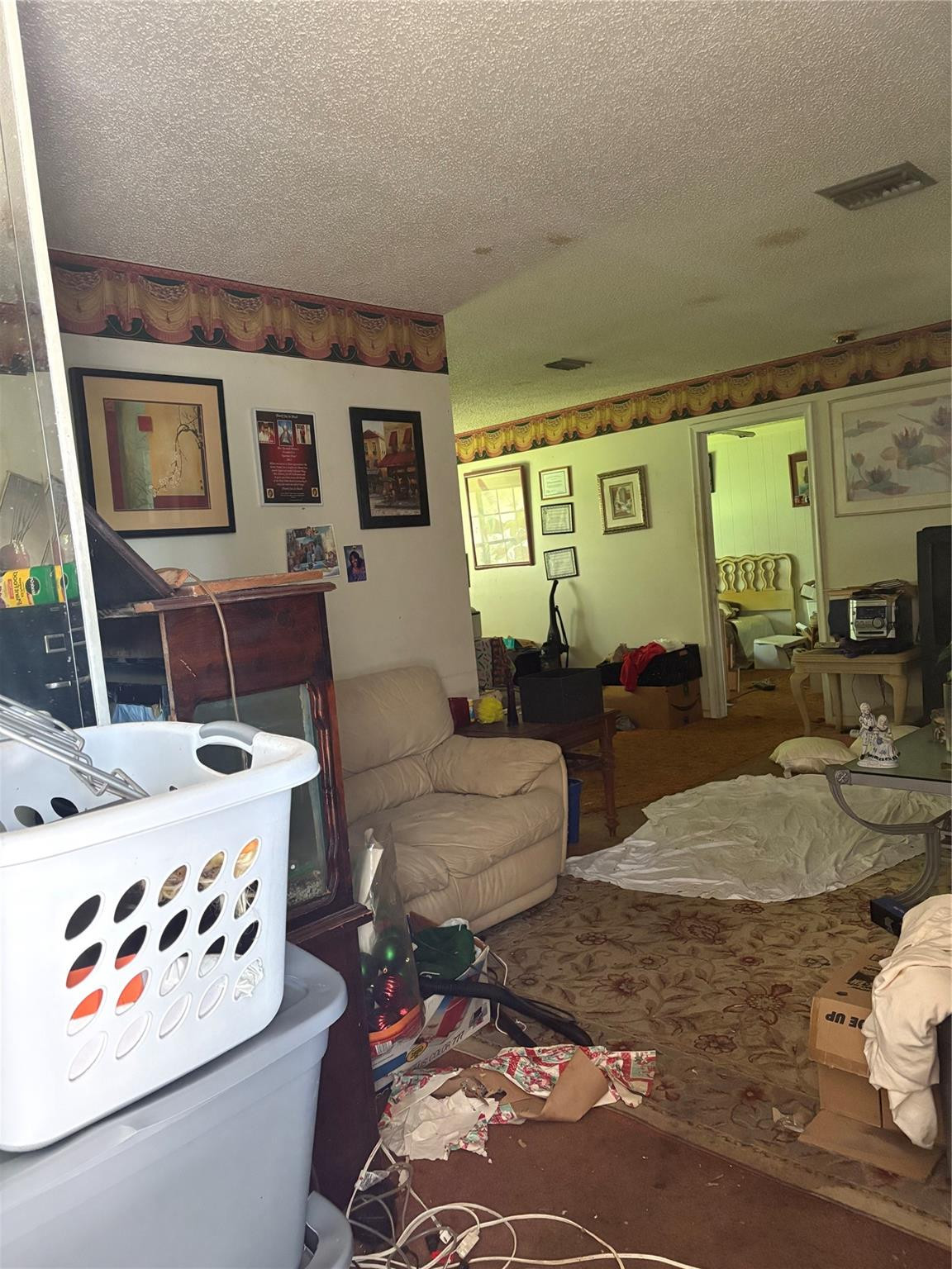2109 Pinehurst Drive Property Photo 27