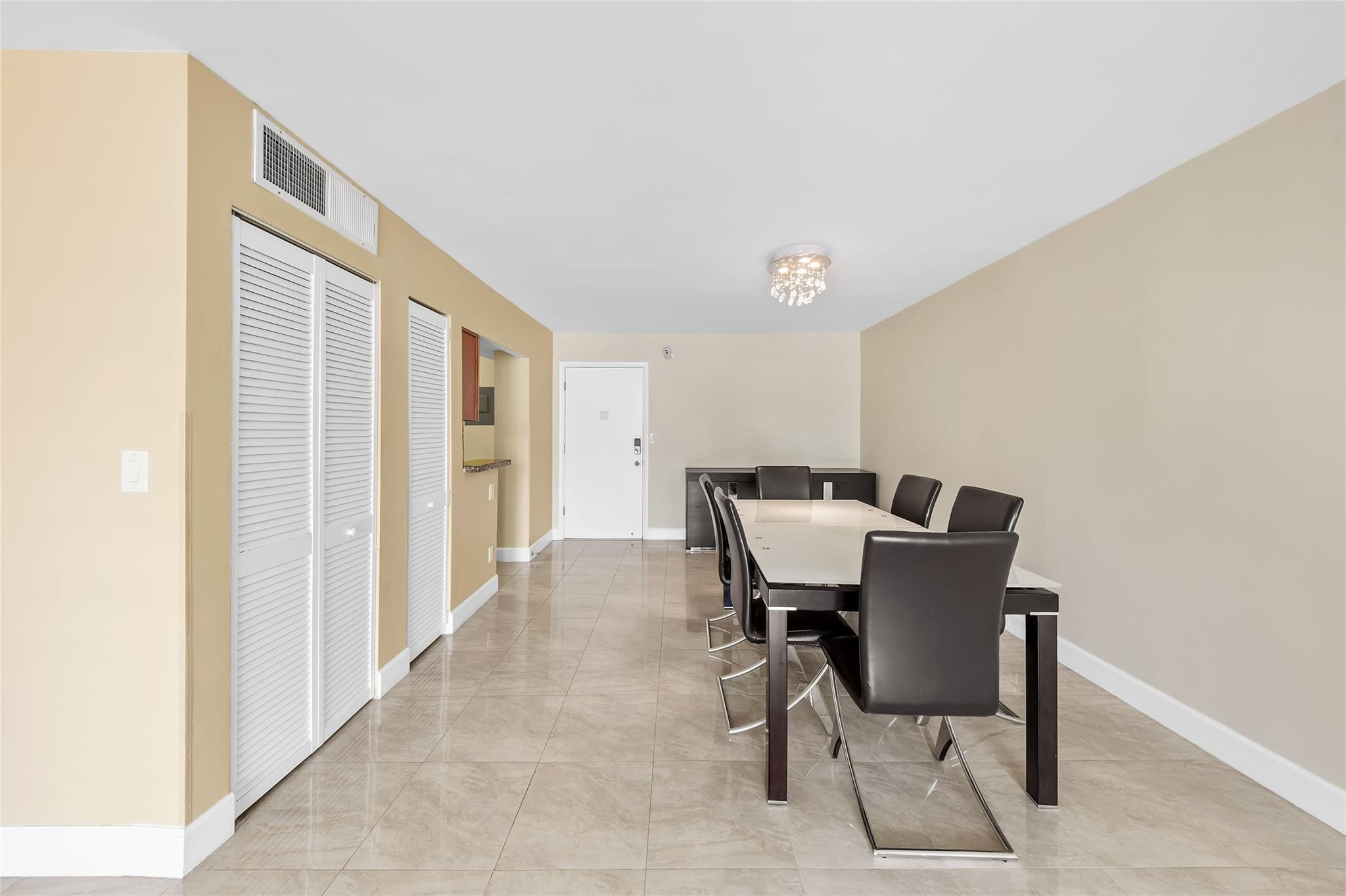 1849 S Ocean Drive 711 Property Photo 7