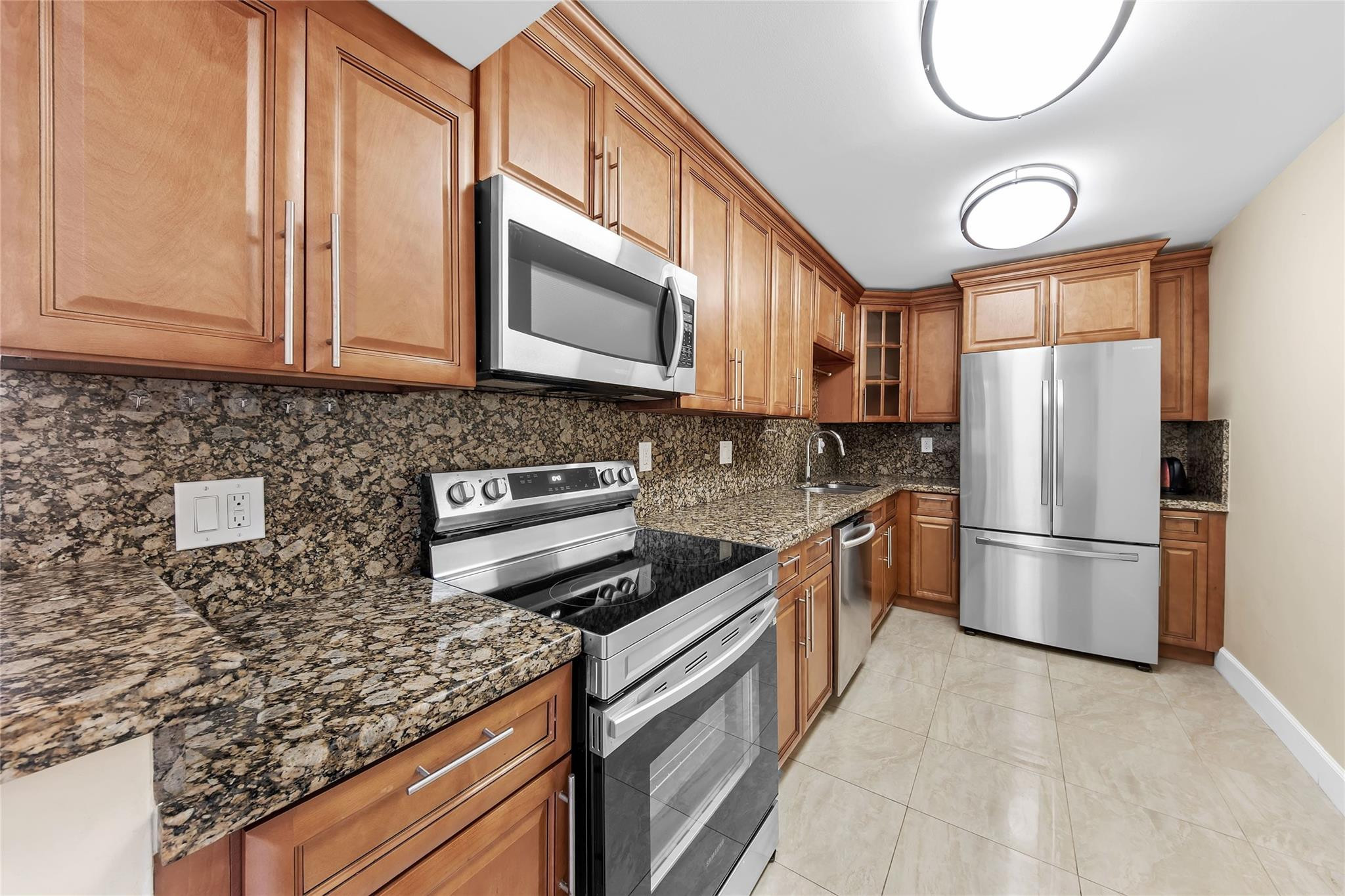 1849 S Ocean Drive 711 Property Photo 8