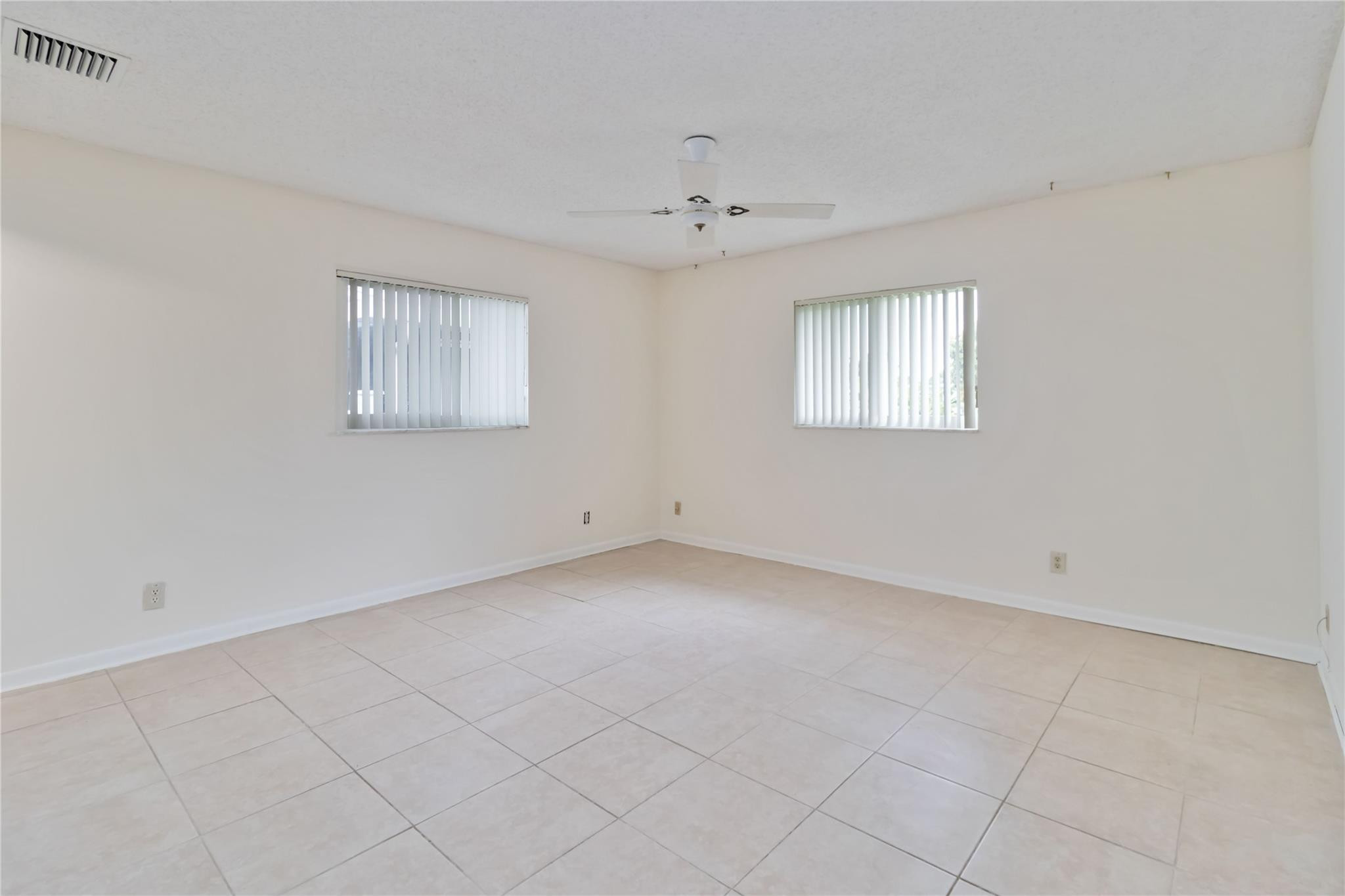 735 Nw 73rd Terrace Property Photo 27
