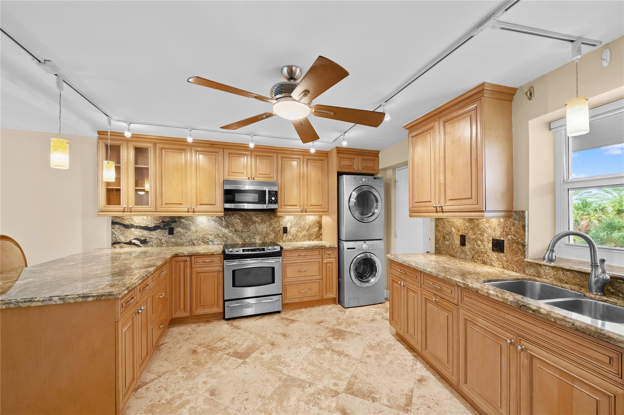 4100 Galt Ocean Drive 304 Property Photo 6