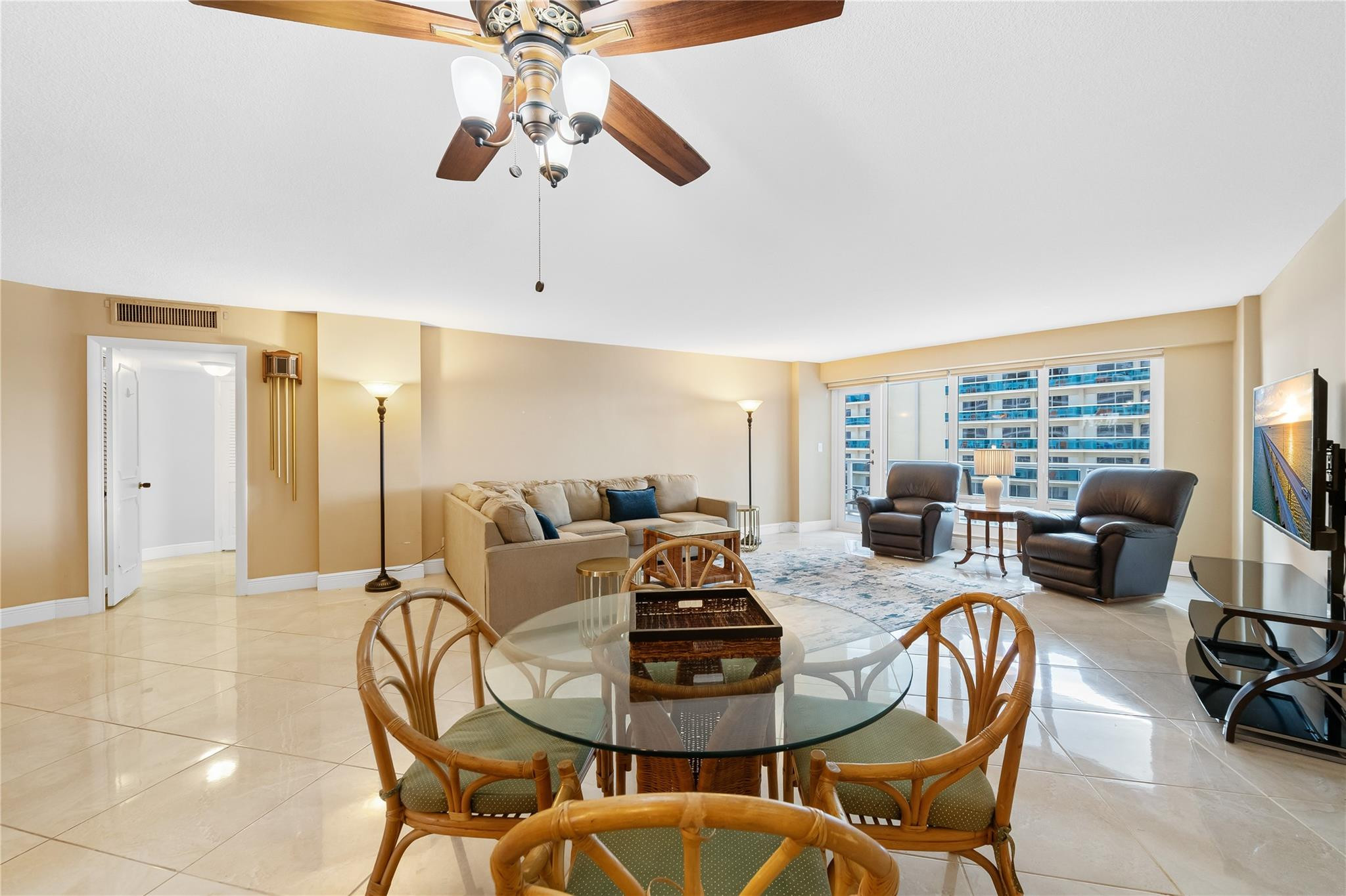4100 Galt Ocean Drive 304 Property Photo 10
