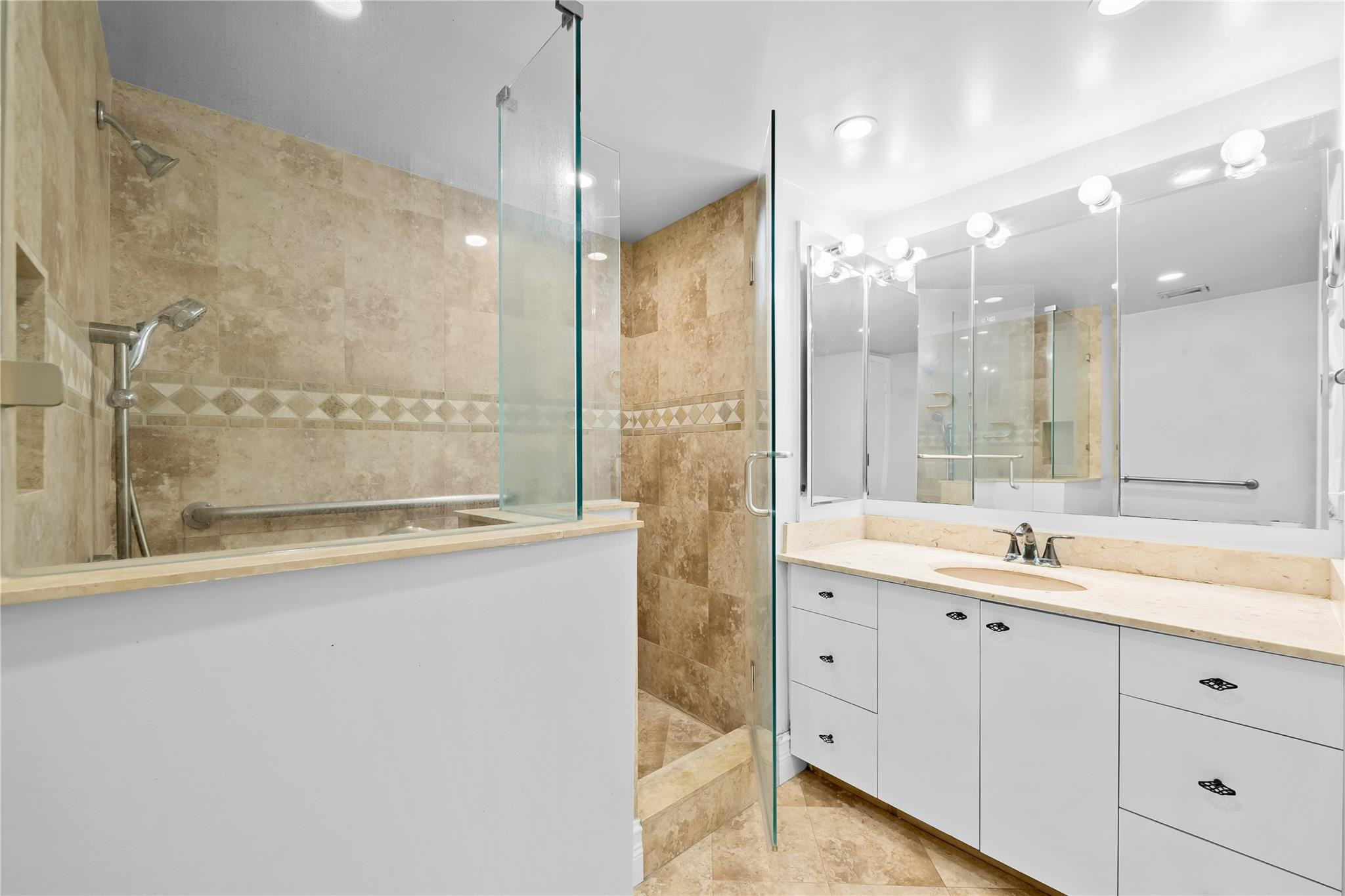 4100 Galt Ocean Drive 304 Property Photo 25