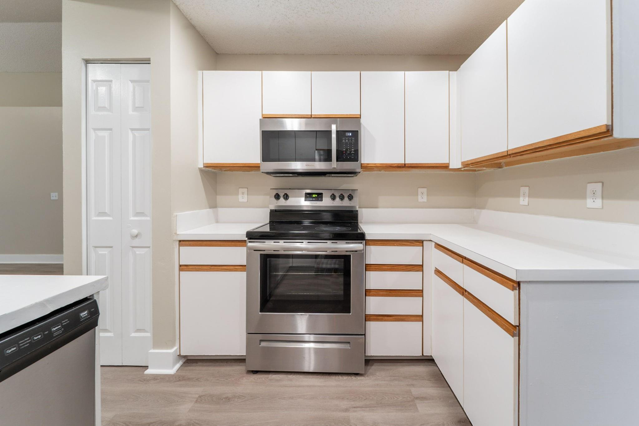 9220 Arborwood Circle Property Photo 10