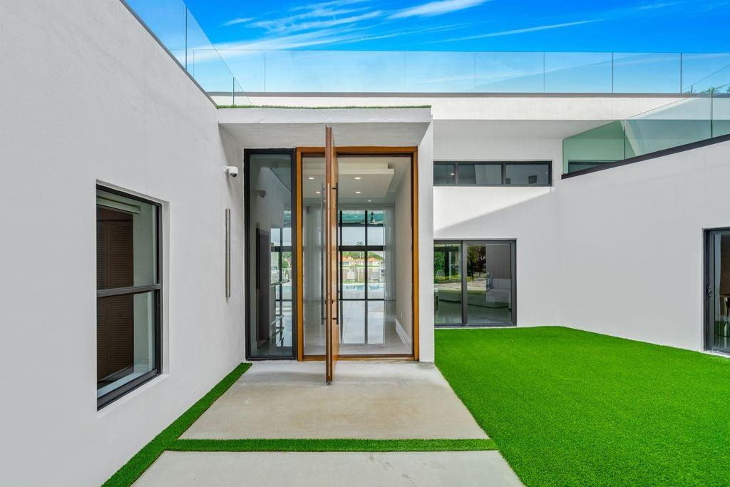 19 Gatehouse Road Property Photo 8