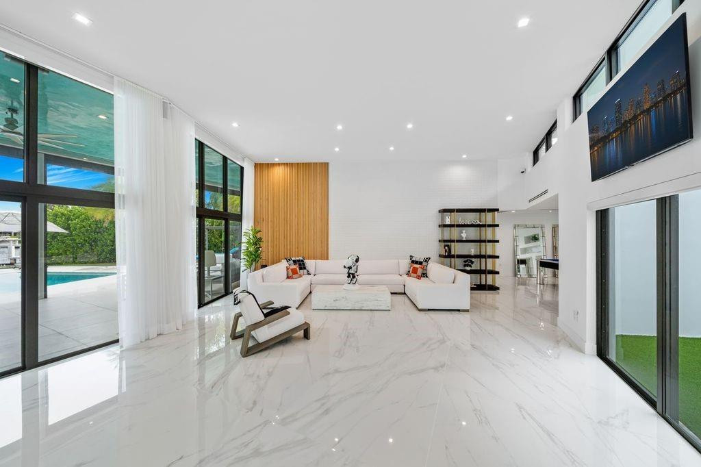19 Gatehouse Road Property Photo 12