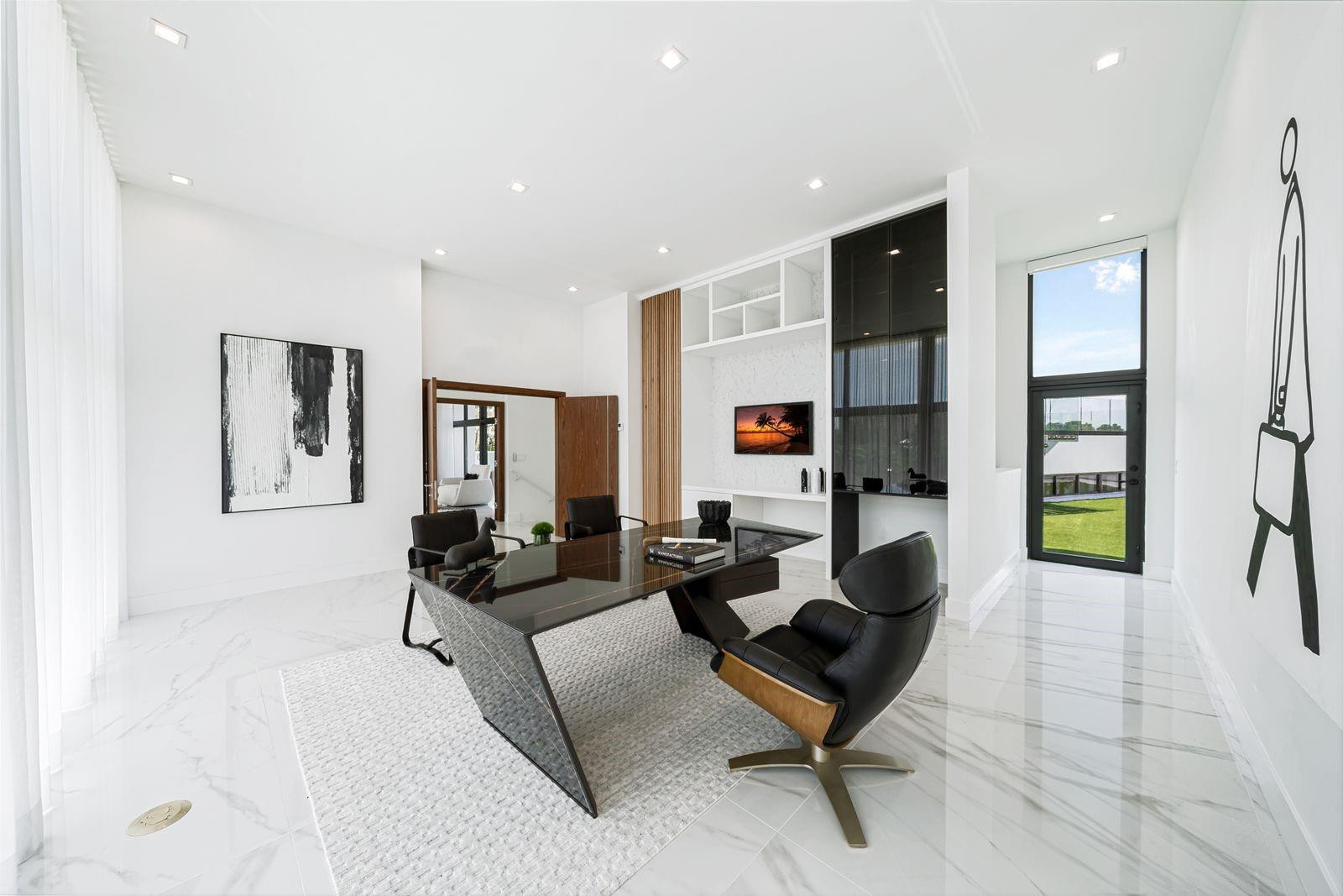 19 Gatehouse Road Property Photo 28