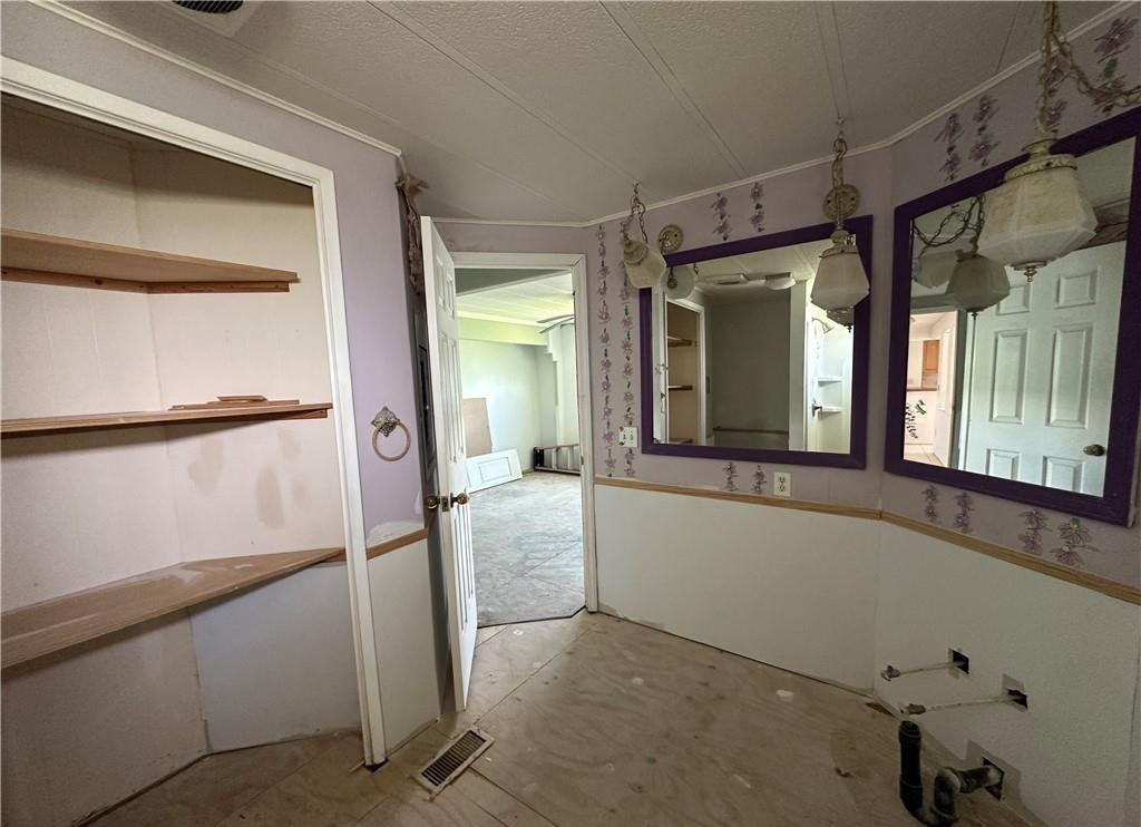 14700 Patrick Henry Road 1 Property Photo 23
