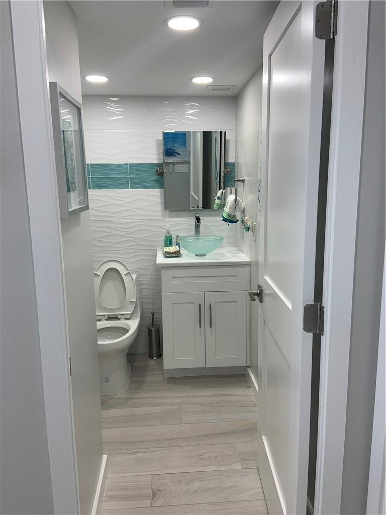 133 N Pompano Beach Boulevard 507 Property Photo 3
