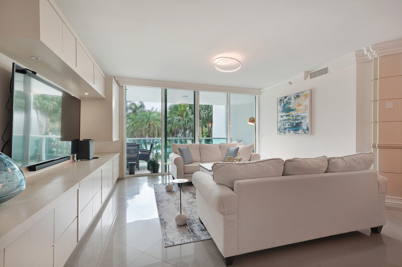 550 Se Mizner Boulevard B209 Property Photo 2