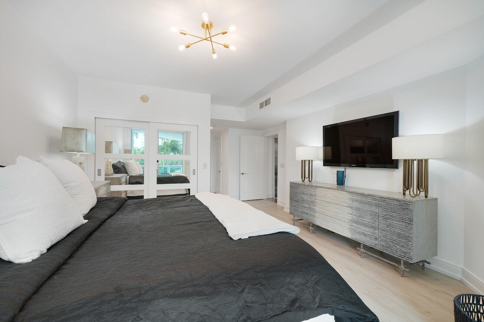 550 Se Mizner Boulevard B209 Property Photo 24