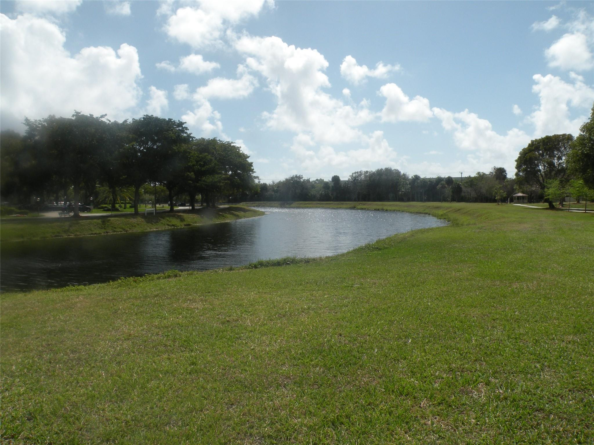 4221 W Palm Aire Drive 102 Property Photo 45