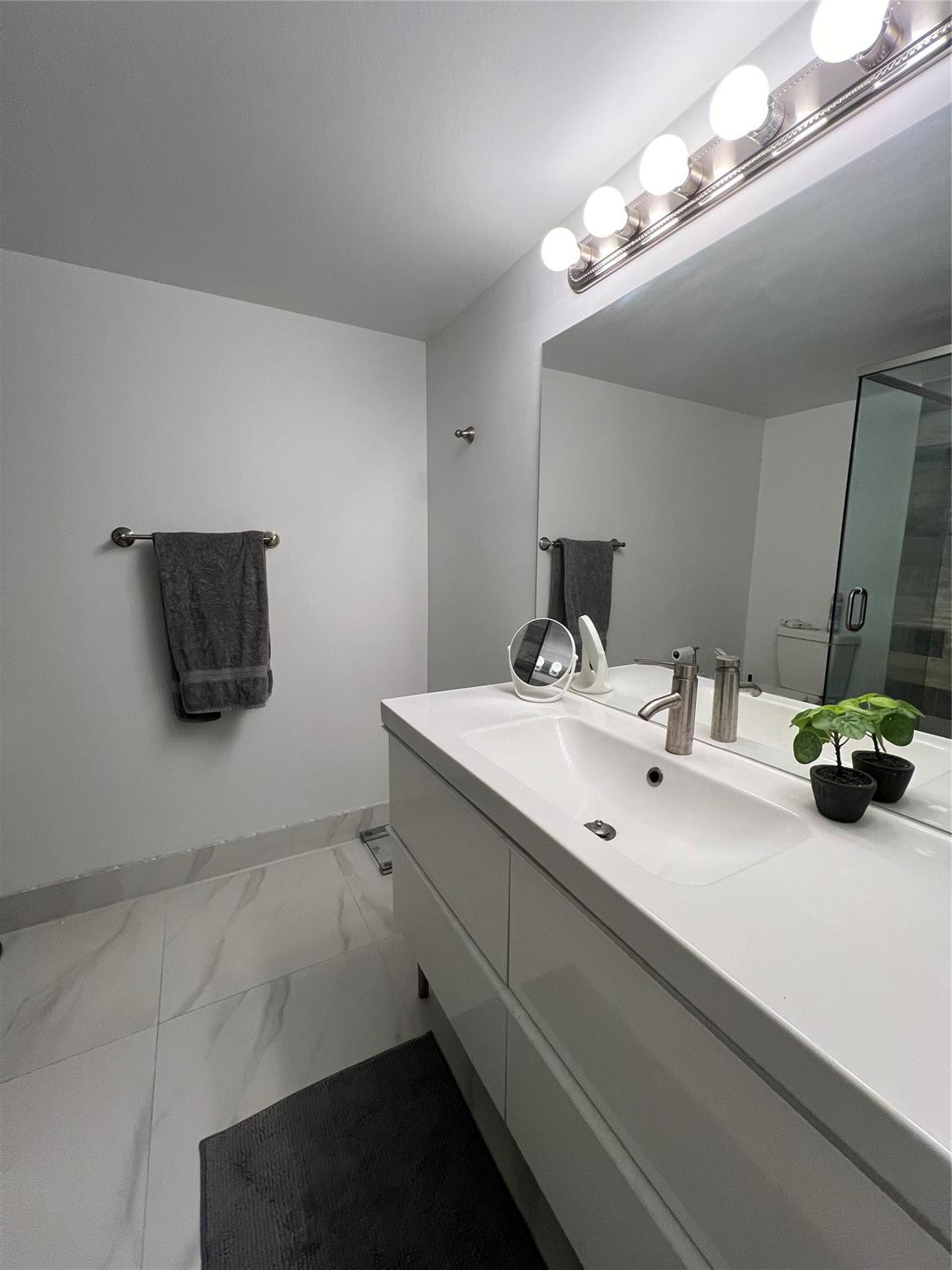 1200 Hibiscus Avenue 1501 Property Photo 6