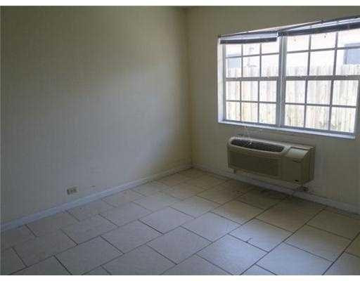 724 Truman Property Photo 5