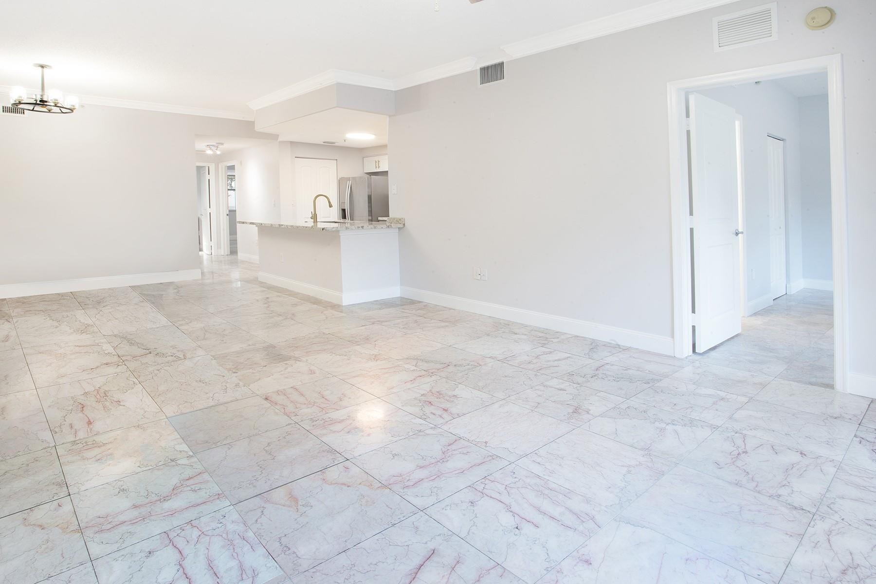 5860 W Sample Road 204 Property Photo 6