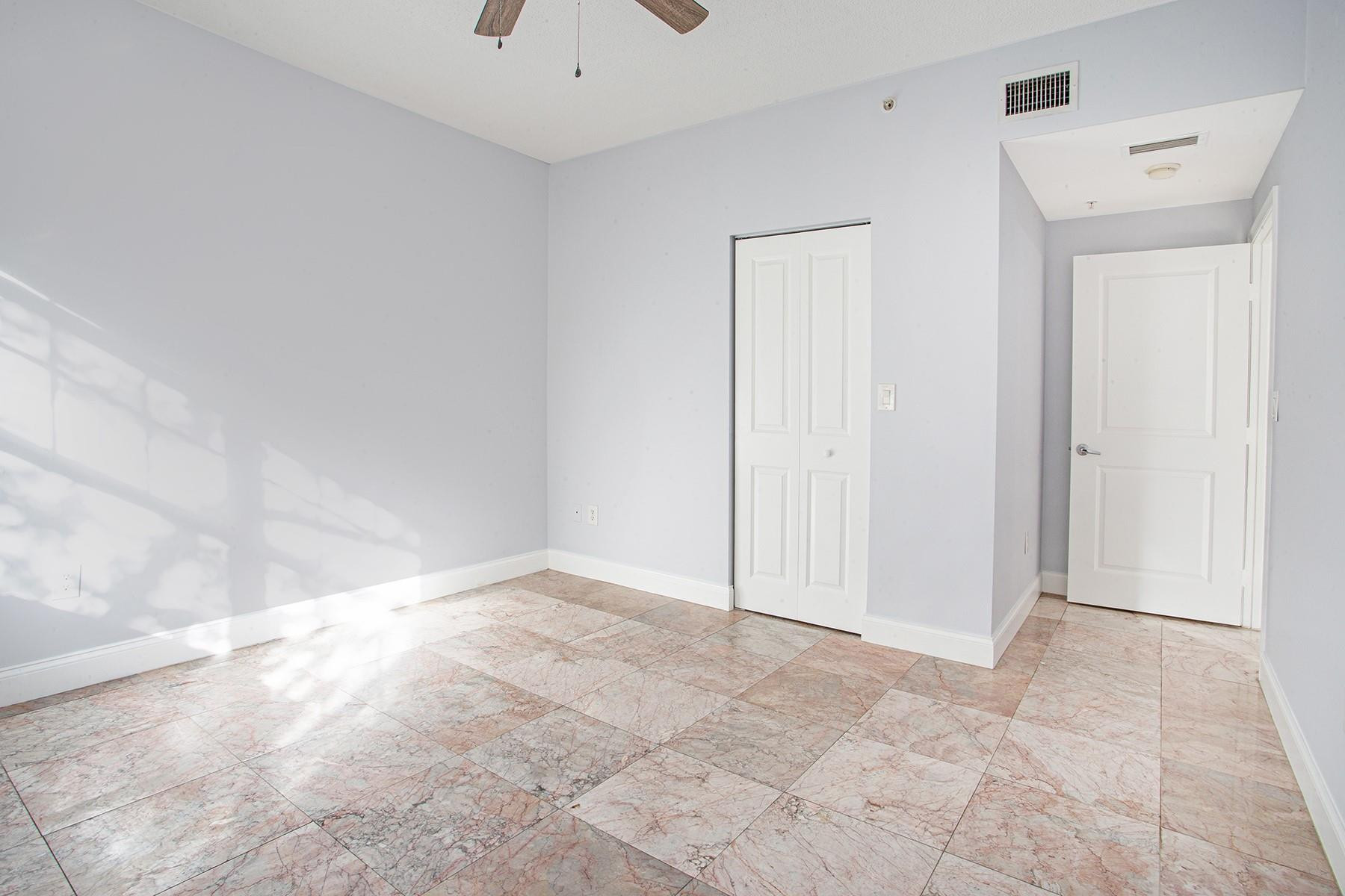 5860 W Sample Road 204 Property Photo 14