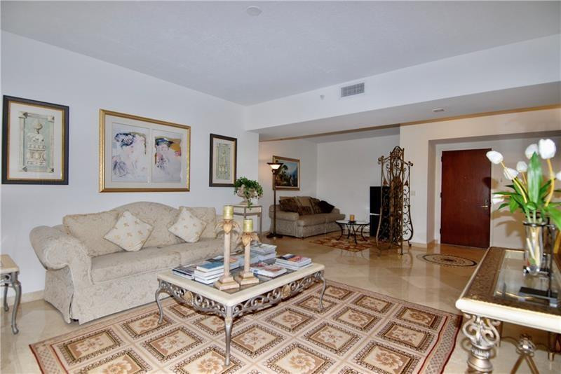 3200 N Ocean Boulevard 406 Property Photo 9
