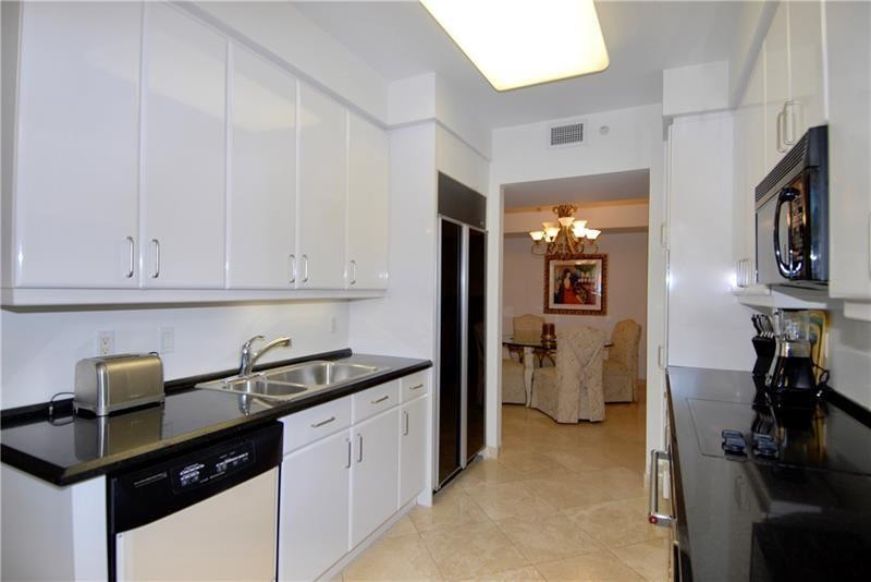 3200 N Ocean Boulevard 406 Property Photo 18