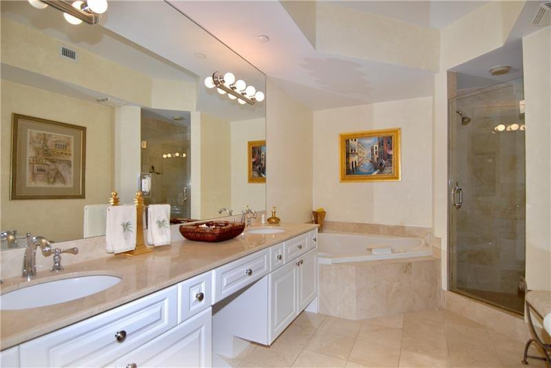 3200 N Ocean Boulevard 406 Property Photo 22