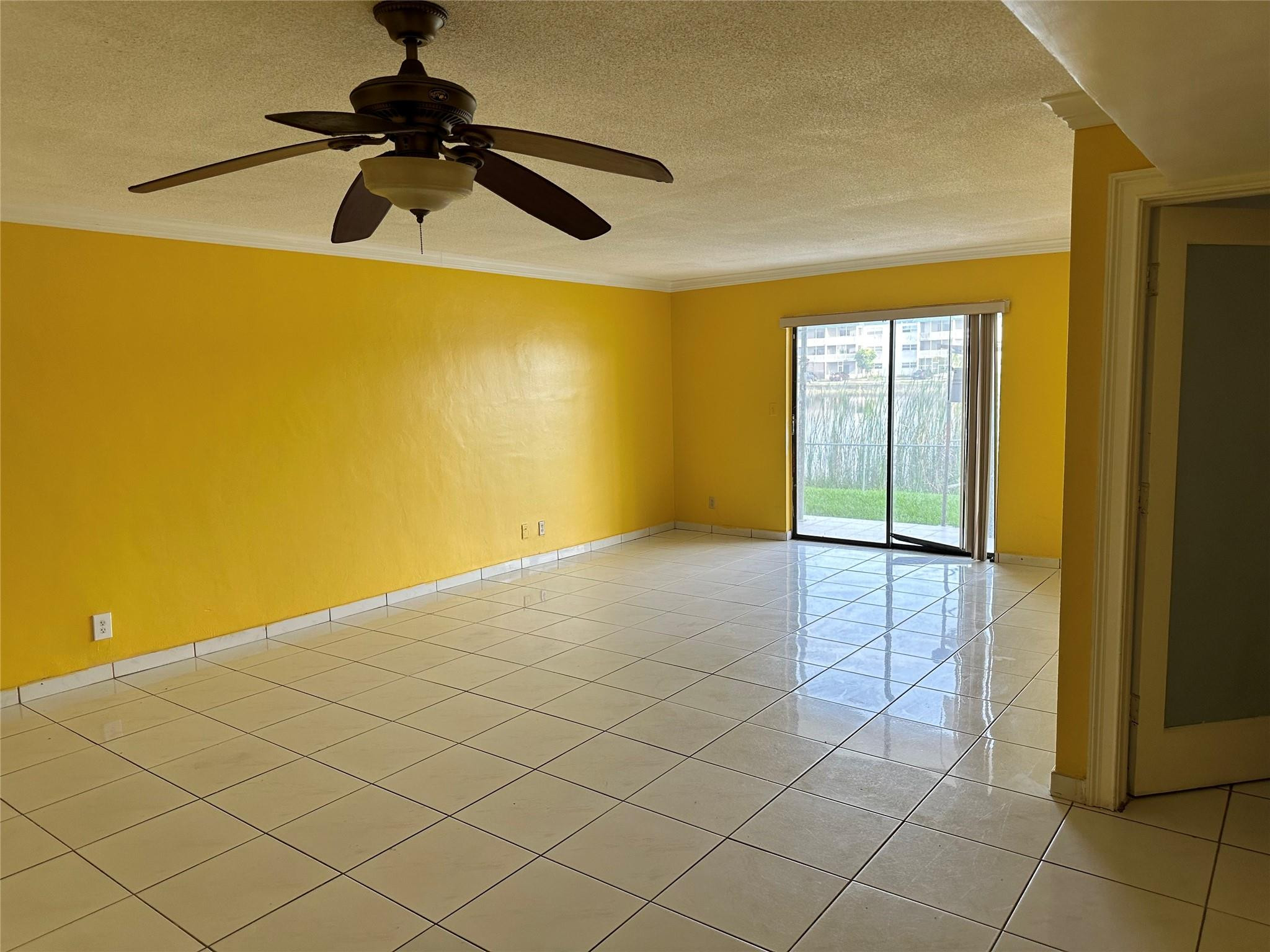 5900 Nw 17th Place 103 Property Photo 21