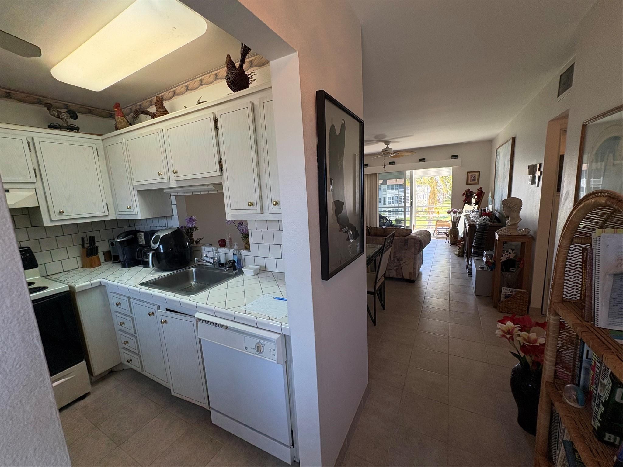 3506 Nw 49th Avenue 604 Property Photo 3