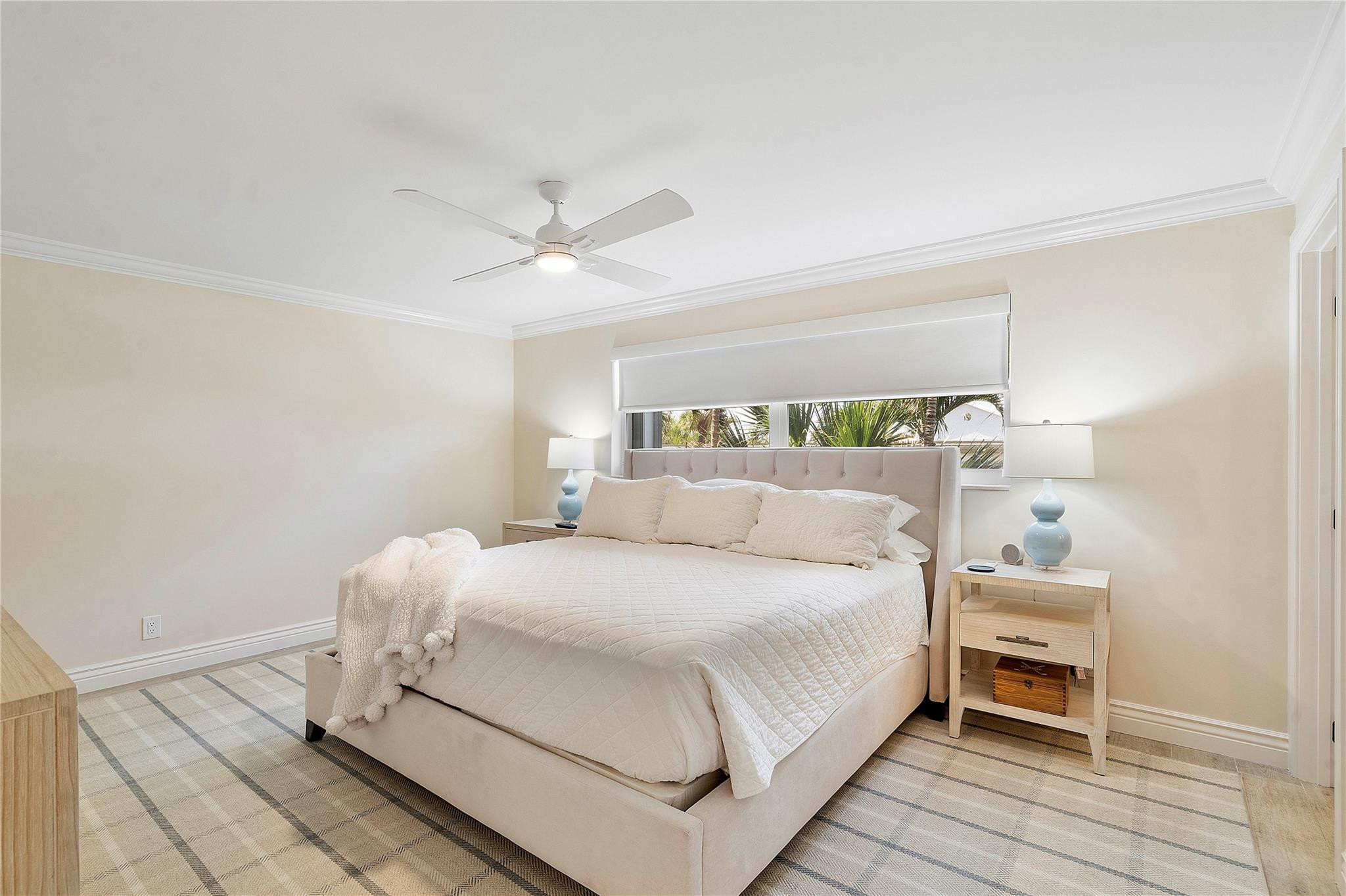 1710 S Ocean Lane 201 Property Photo 14