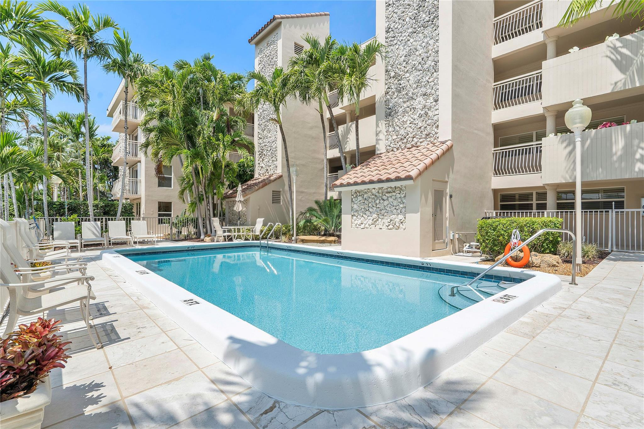 1710 S Ocean Lane 201 Property Photo 20