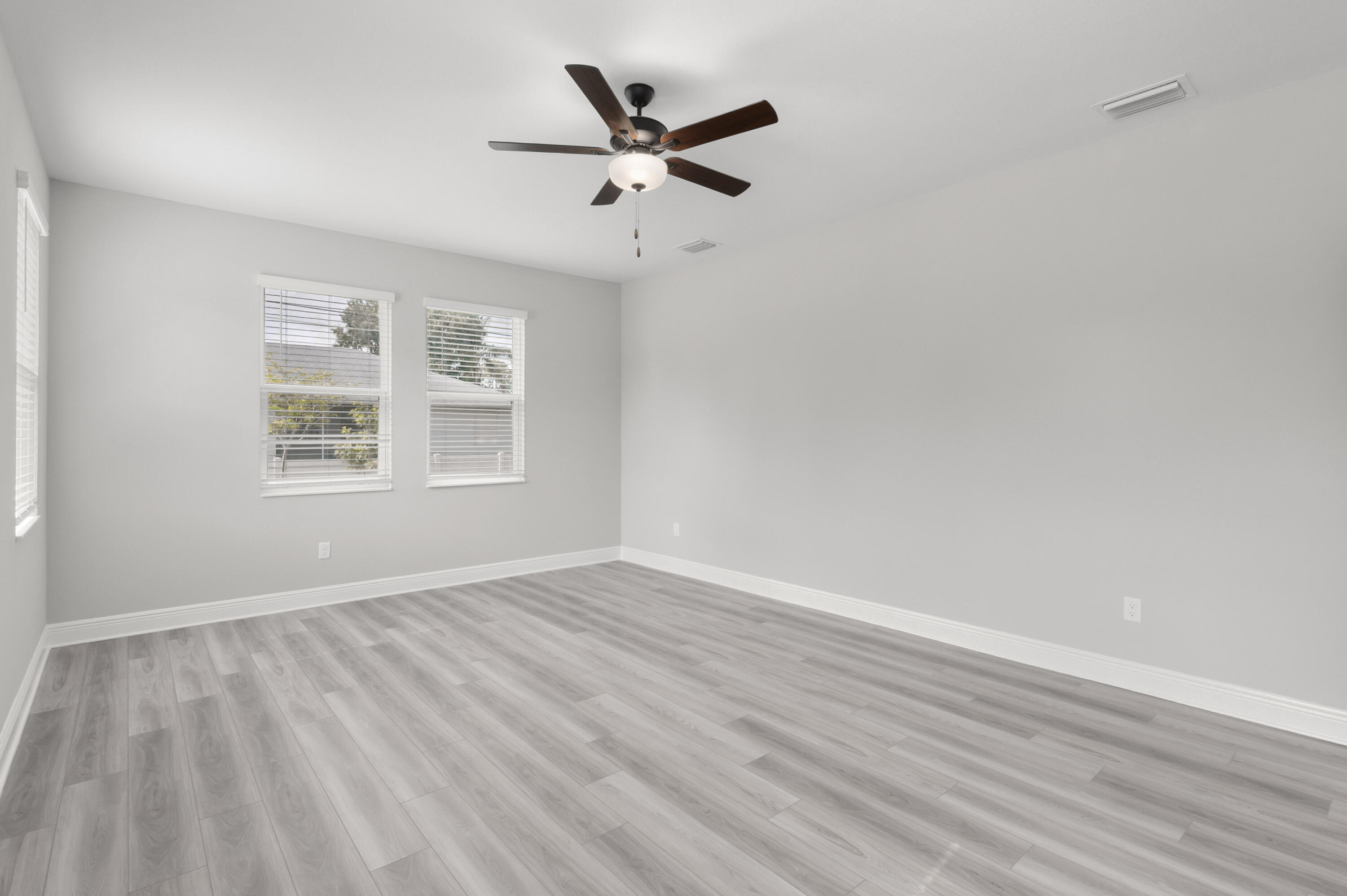1526 Sw Nervia Avenue Property Photo 29