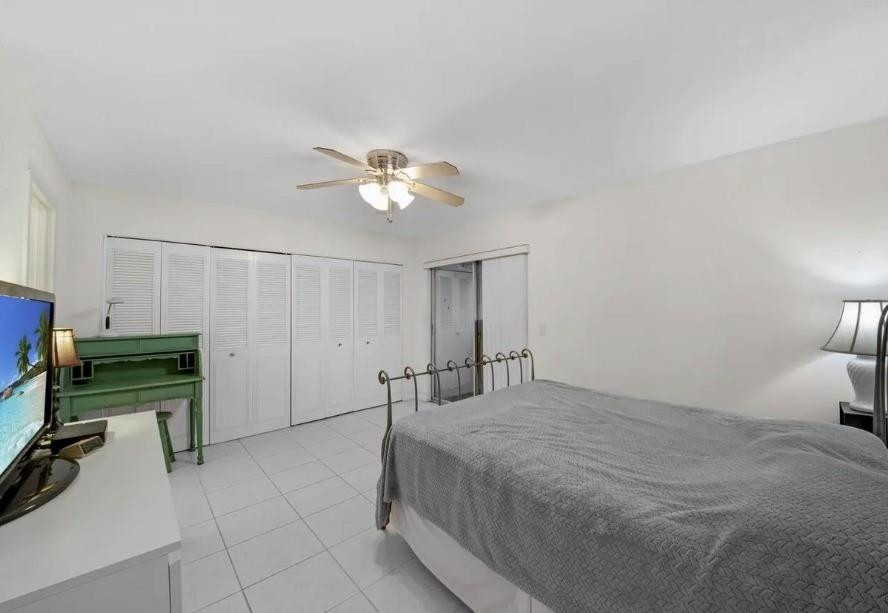 223 Flanders E Property Photo 6