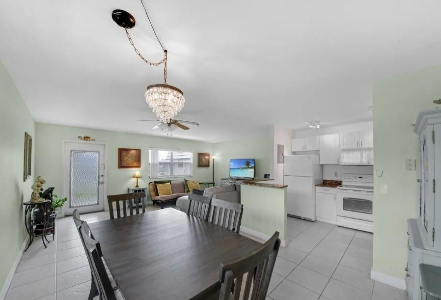 223 Flanders E Property Photo 7