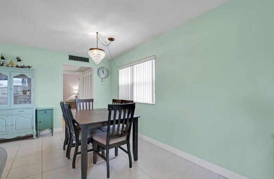 223 Flanders E Property Photo 9