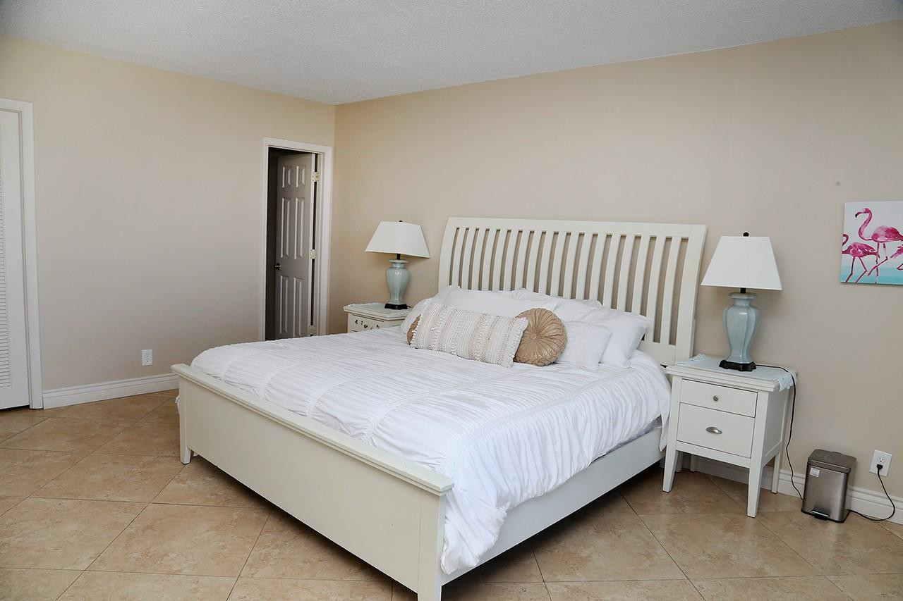 521 N Riverside Drive 602 Property Photo 10