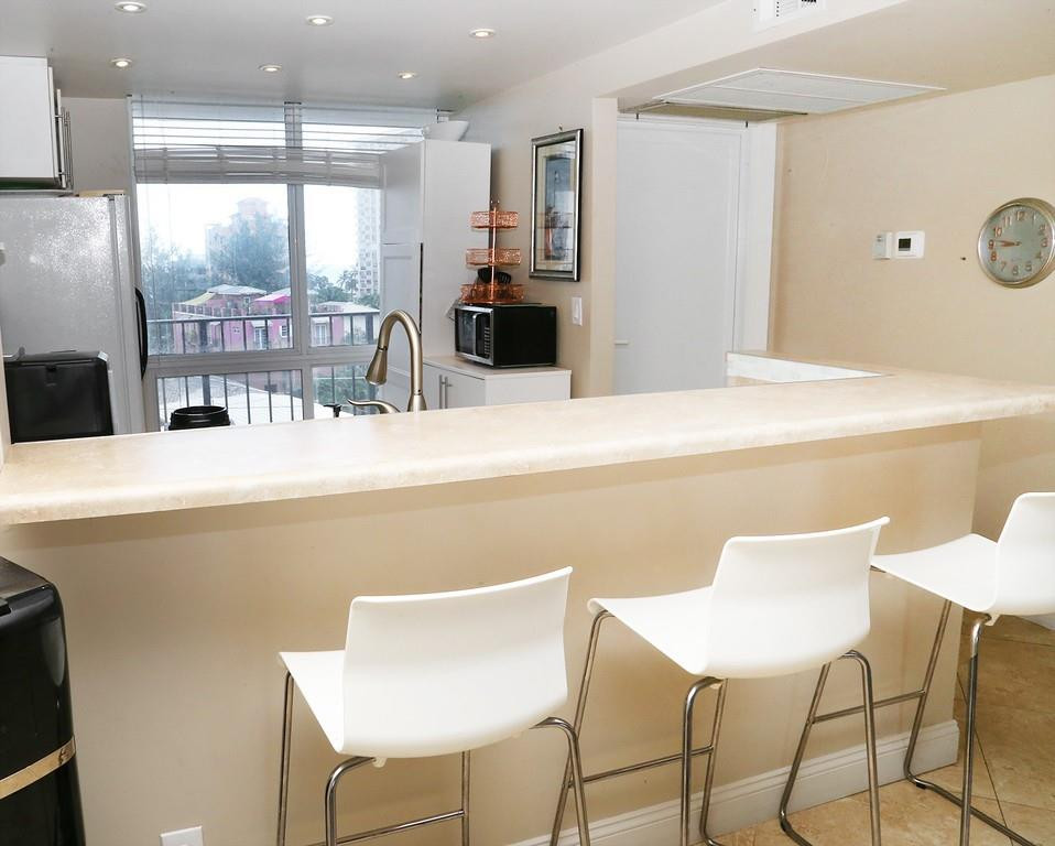 521 N Riverside Drive 602 Property Photo 14
