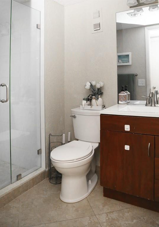 521 N Riverside Drive 602 Property Photo 22