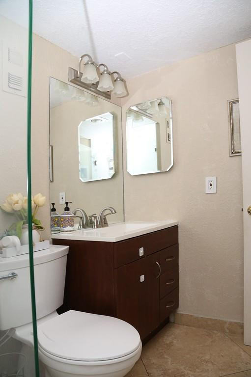521 N Riverside Drive 602 Property Photo 23