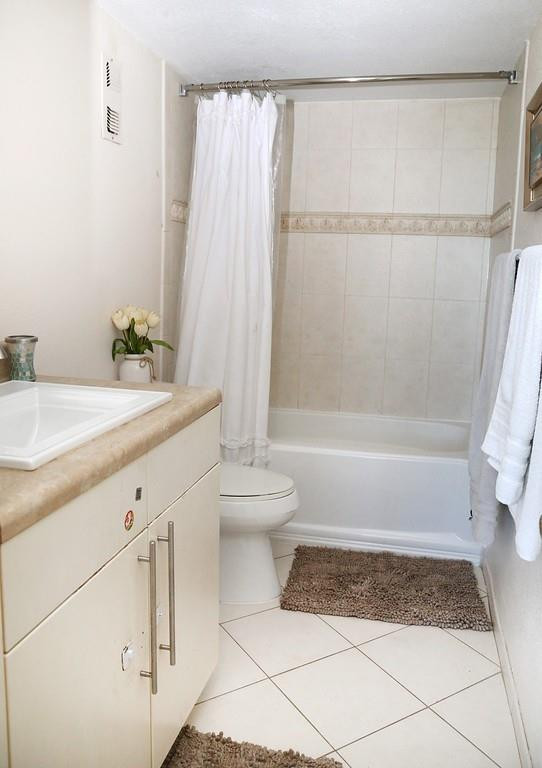 521 N Riverside Drive 602 Property Photo 25