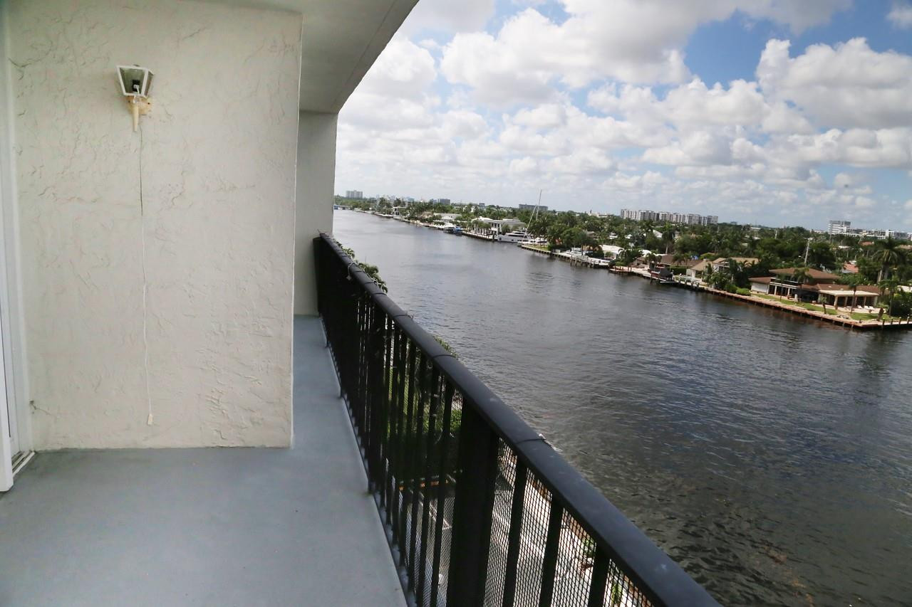 521 N Riverside Drive 602 Property Photo 27