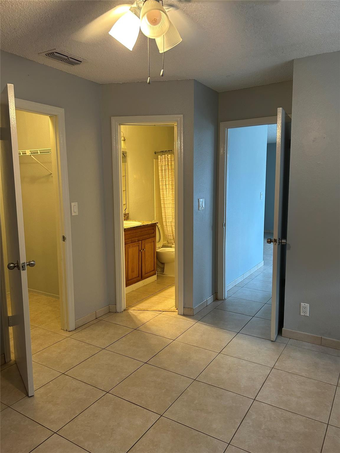 2866 S University Drive 5101 Property Photo 10