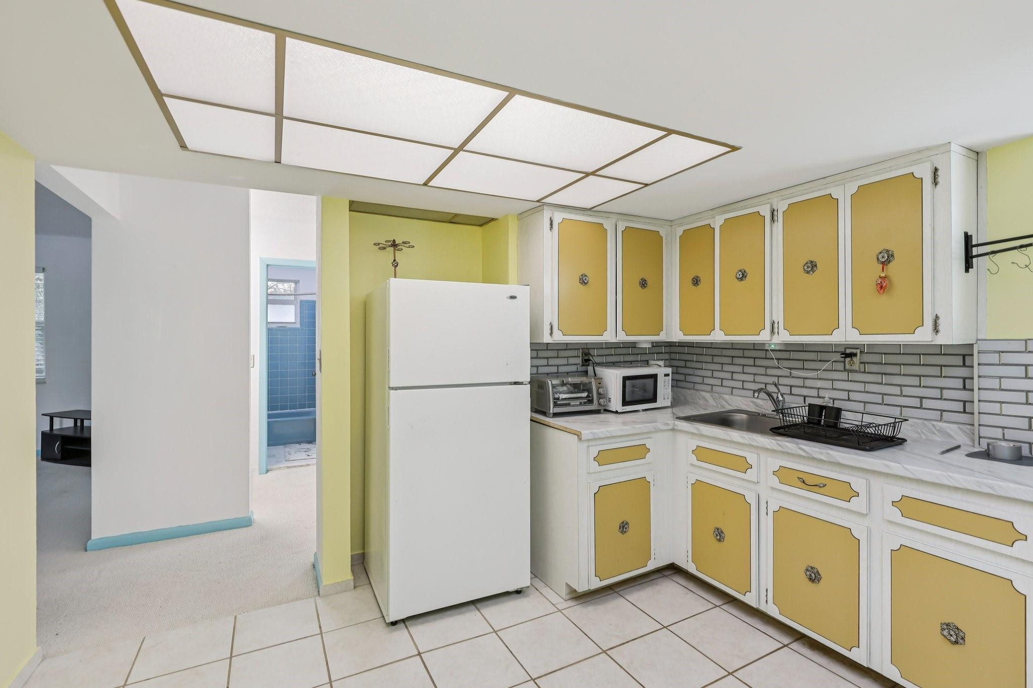 525 Ne 58th Street Property Photo 7
