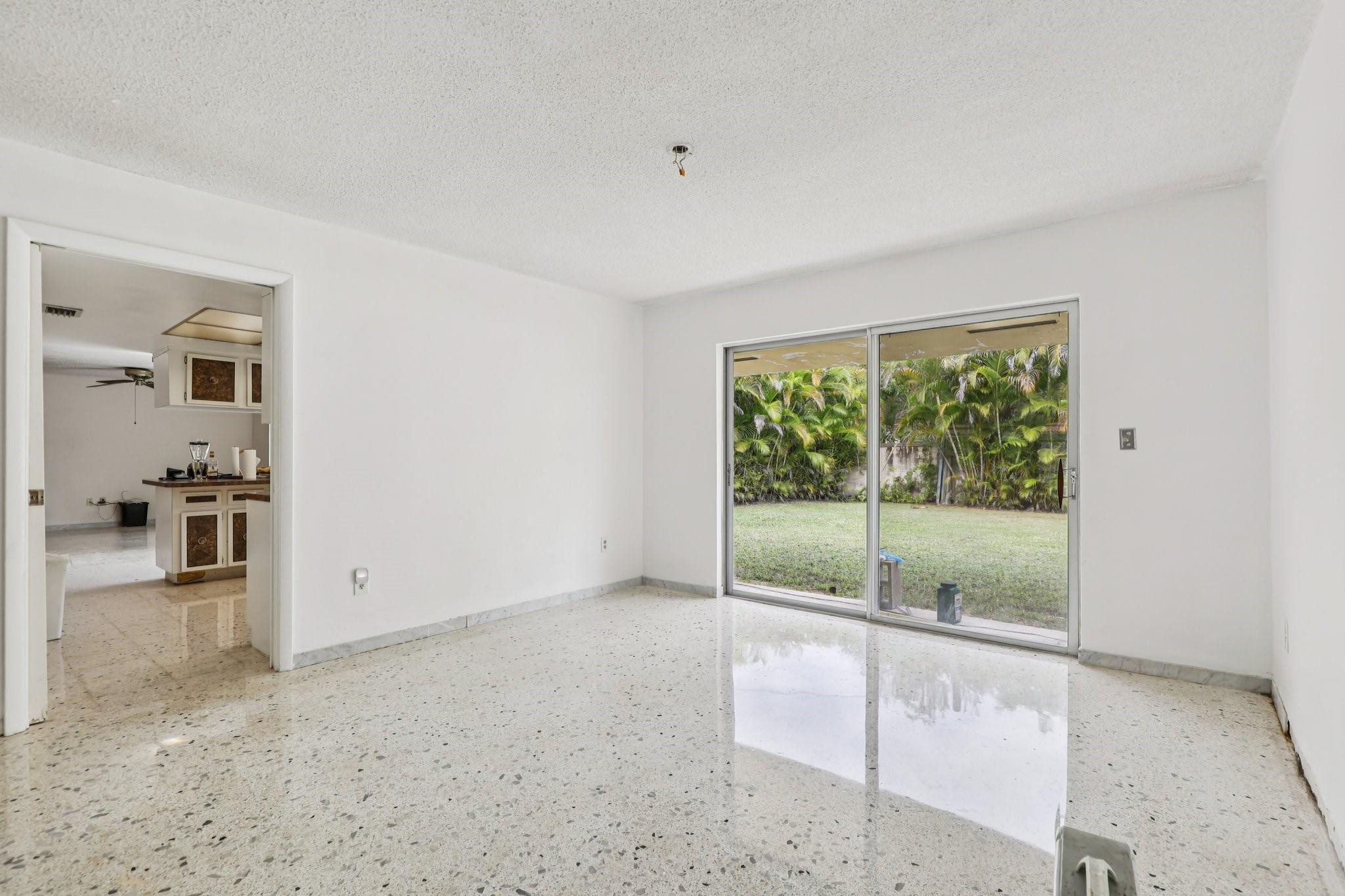 525 Ne 58th Street Property Photo 15