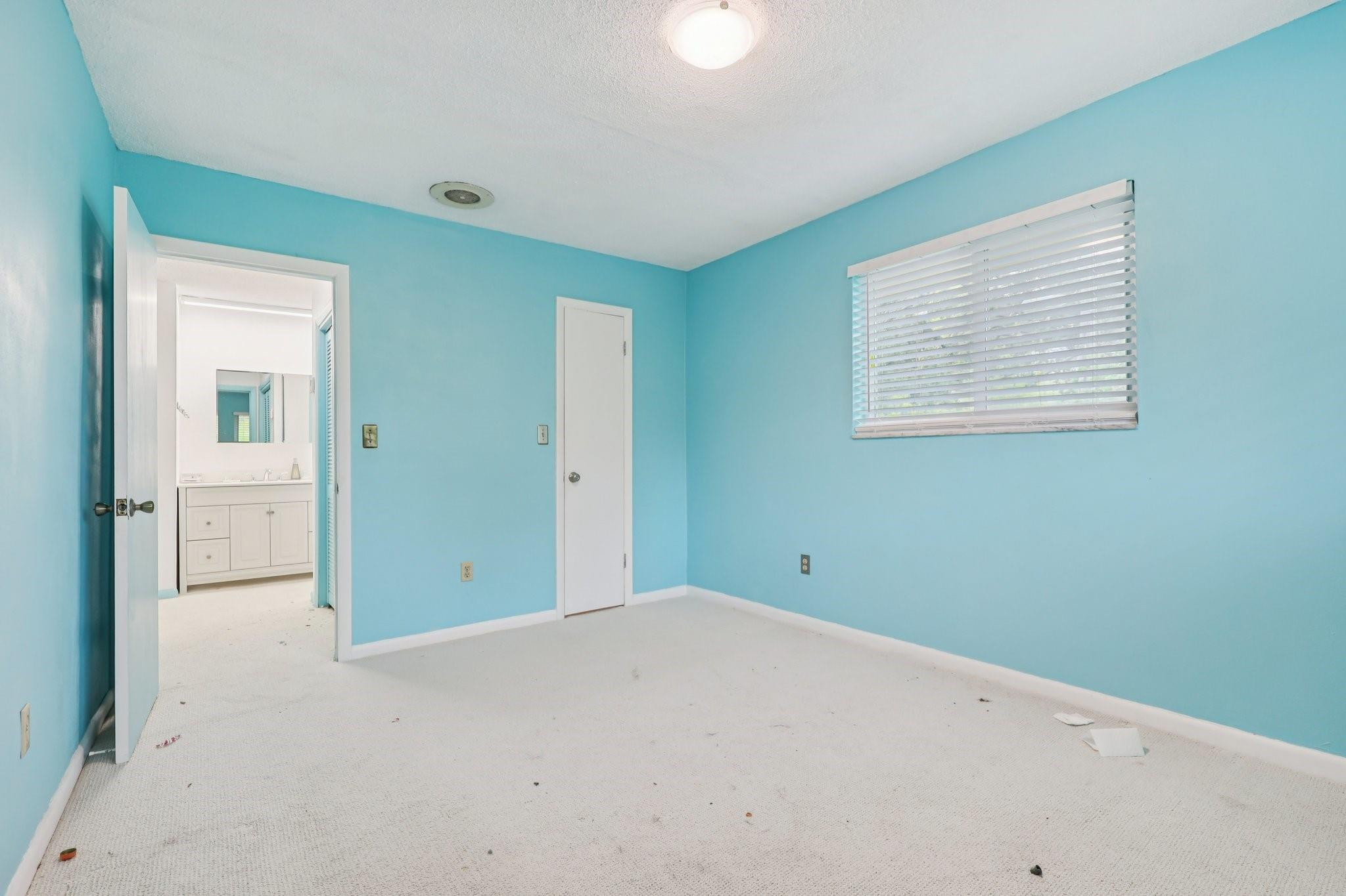525 Ne 58th Street Property Photo 29