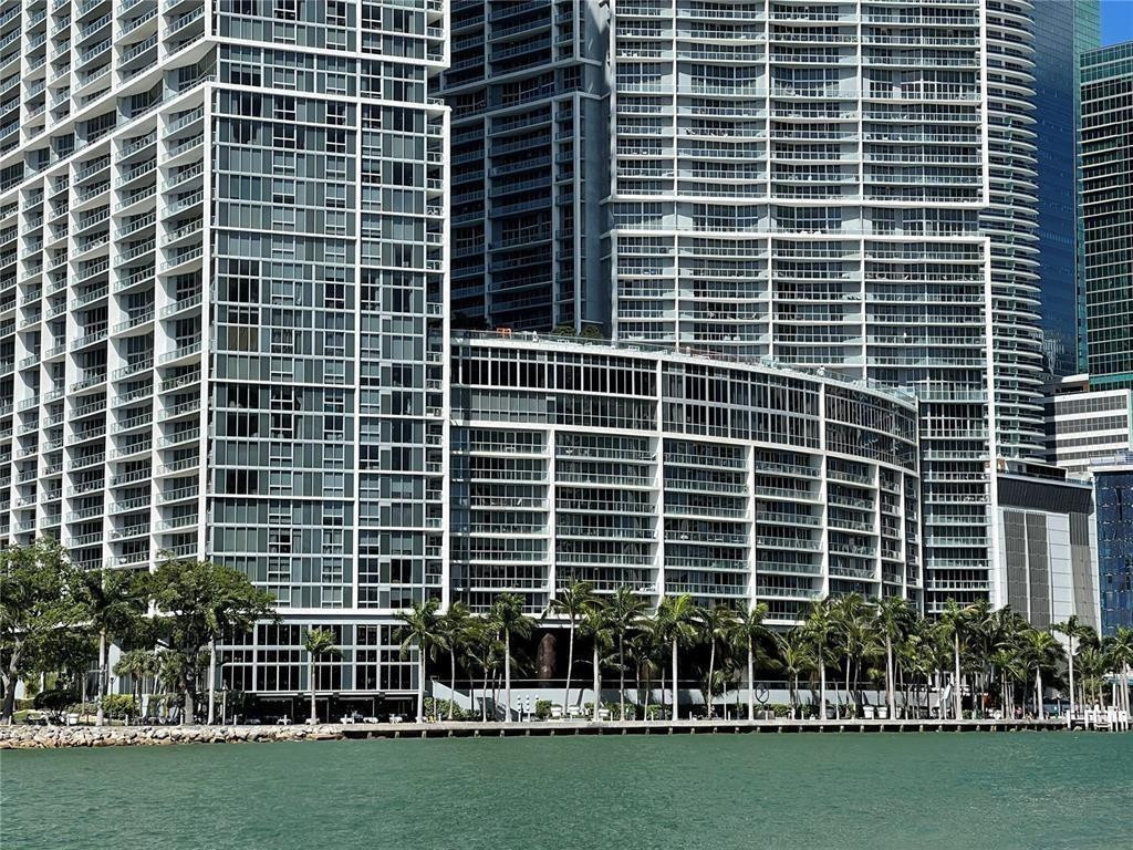 465 Brickell Avenue 2706 Property Photo 12