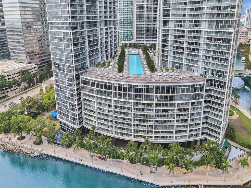 465 Brickell Avenue 2706 Property Photo 18