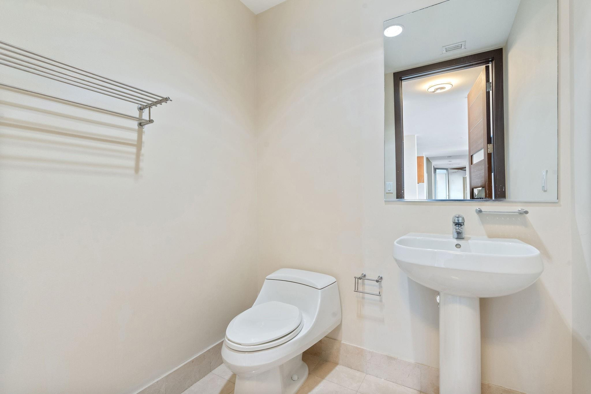 18101 Collins Avenue 801 Property Photo 16