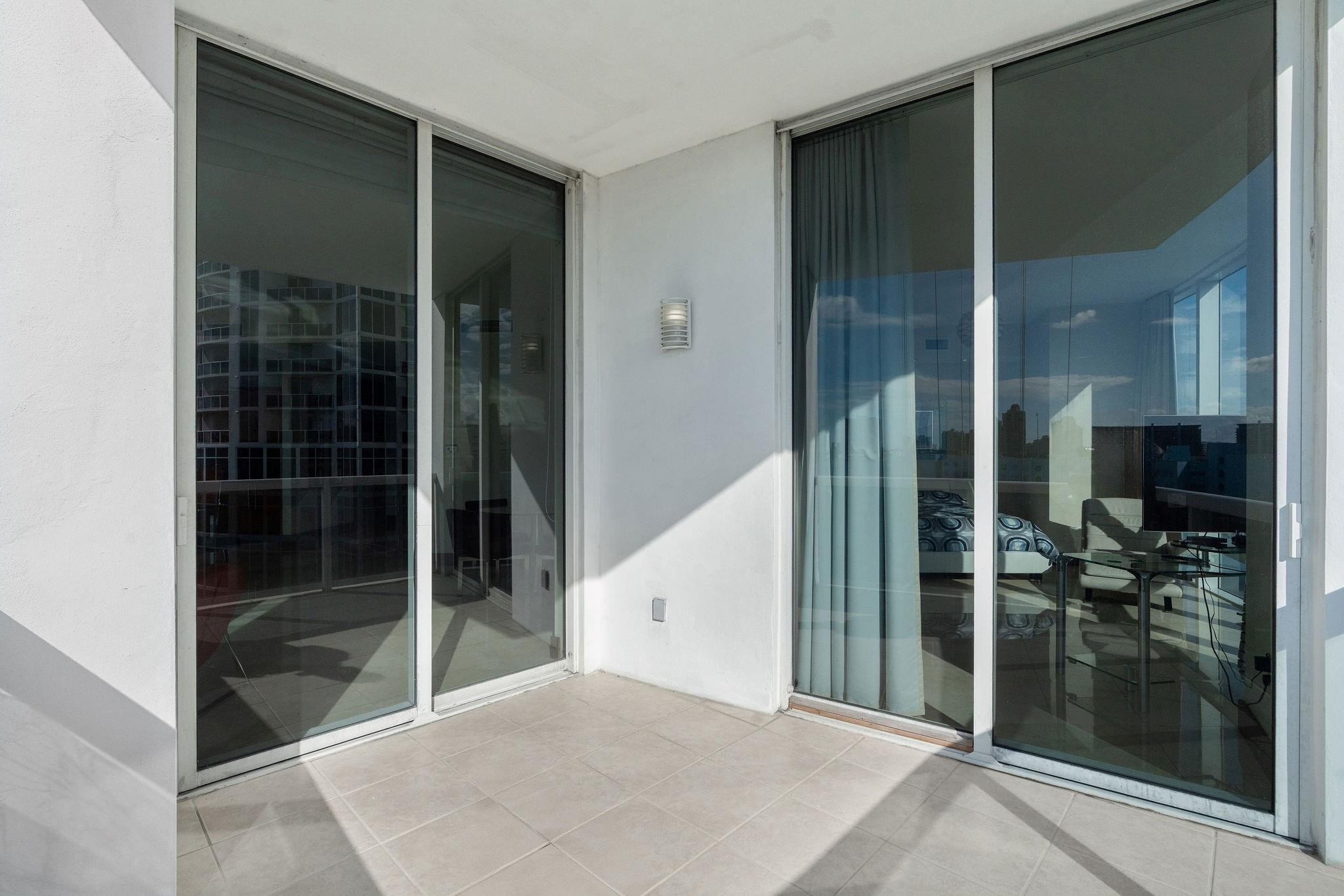 18101 Collins Avenue 801 Property Photo 43