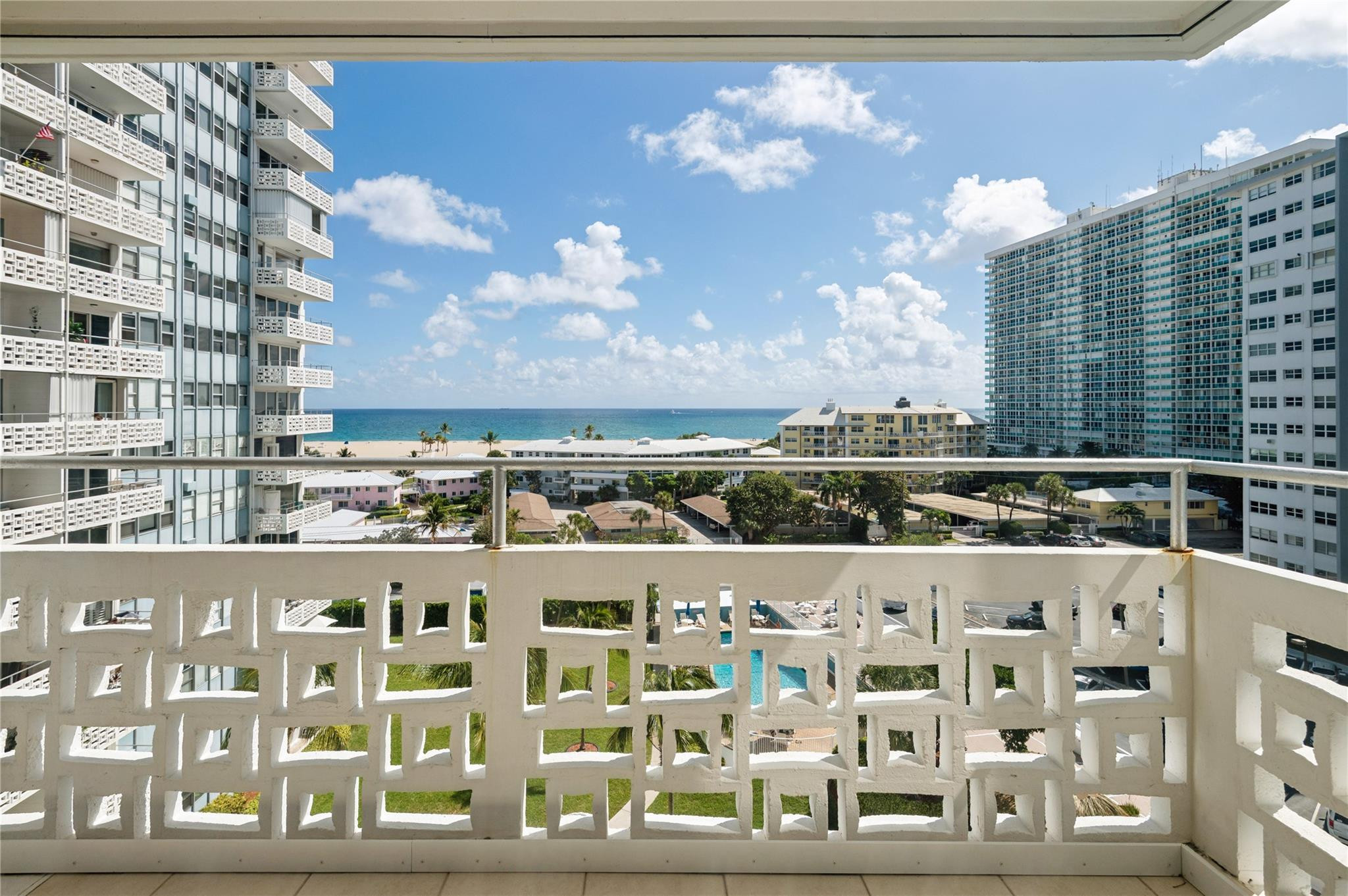 1900 S Ocean Drive 810 Property Photo 1