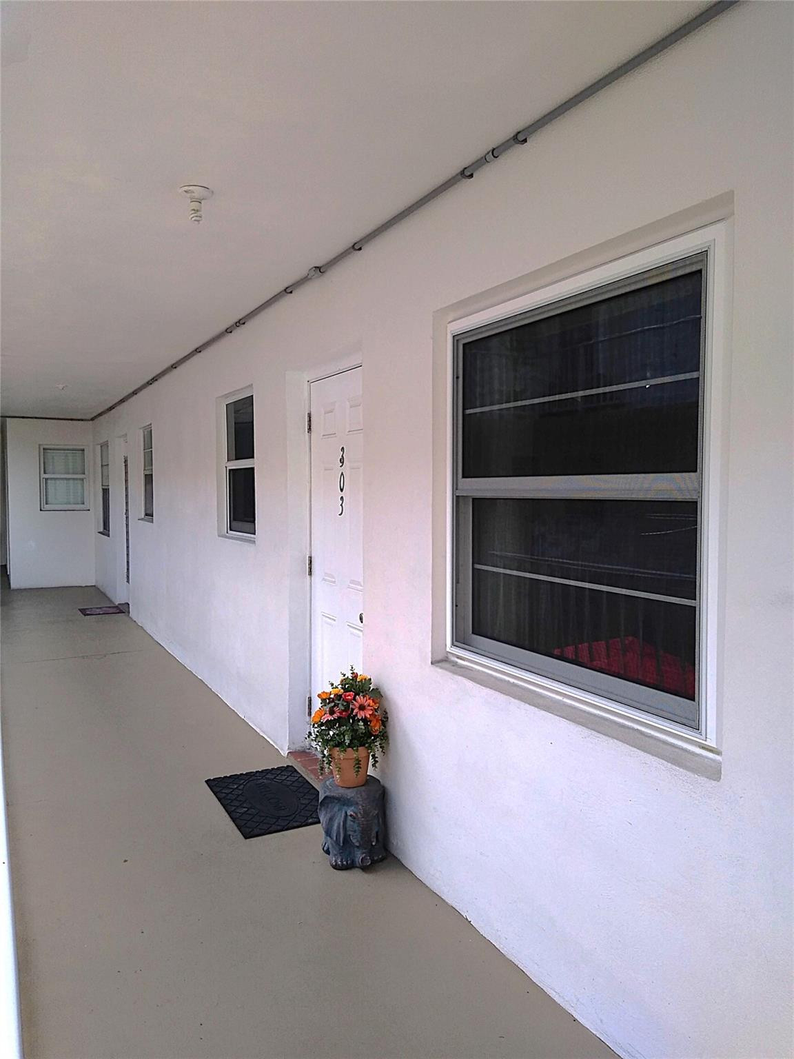 2010 Fillmore Street 303 Property Photo 6