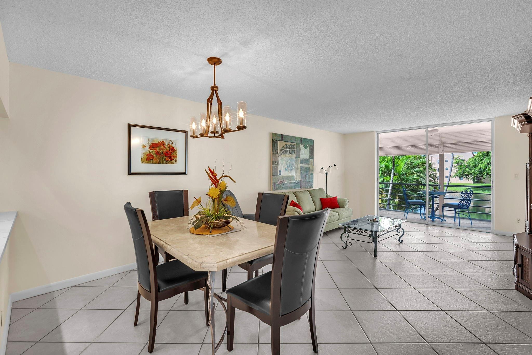 9301 Sunrise Lakes Boulevard 207 Property Photo 13