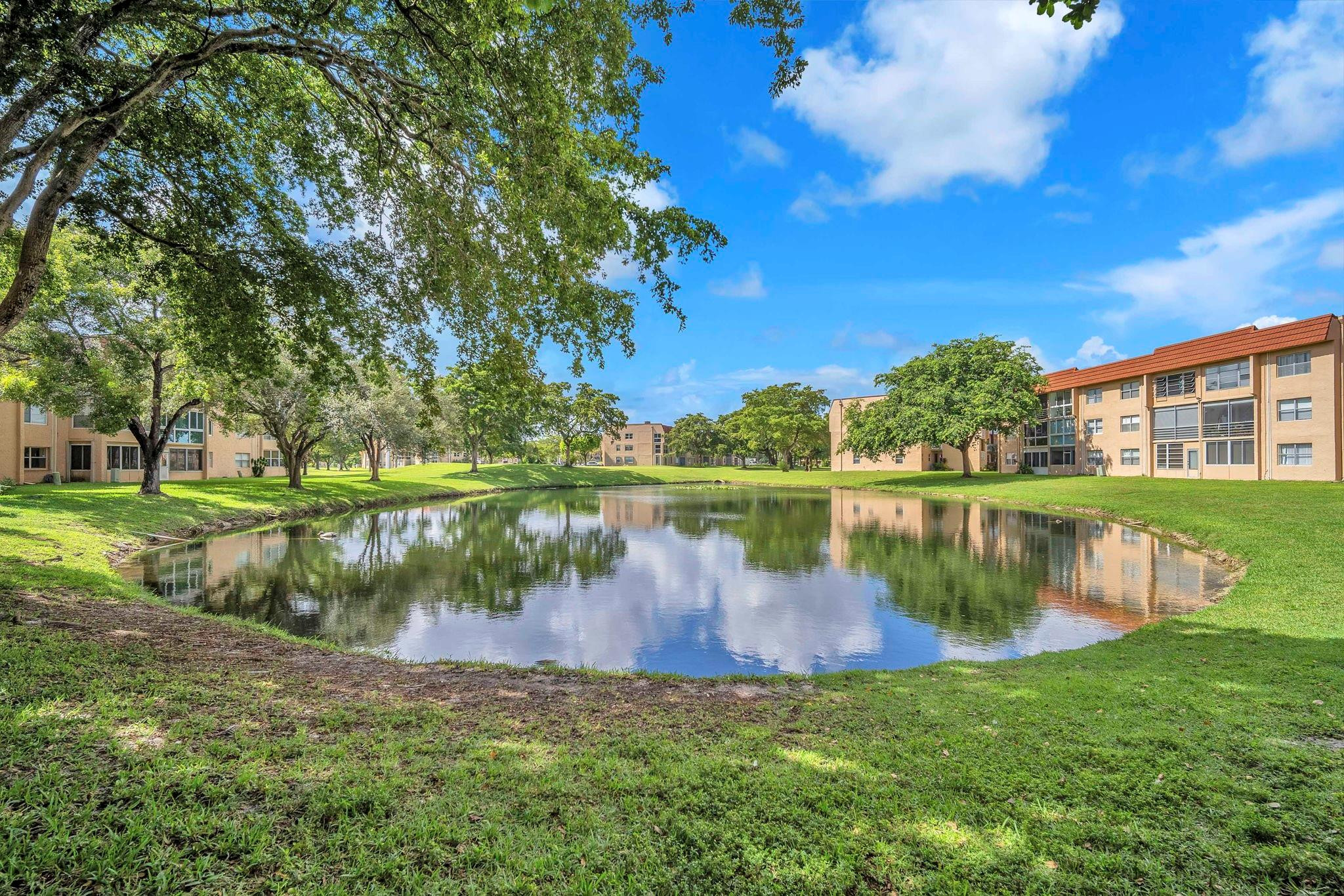 9301 Sunrise Lakes Boulevard 207 Property Photo 41