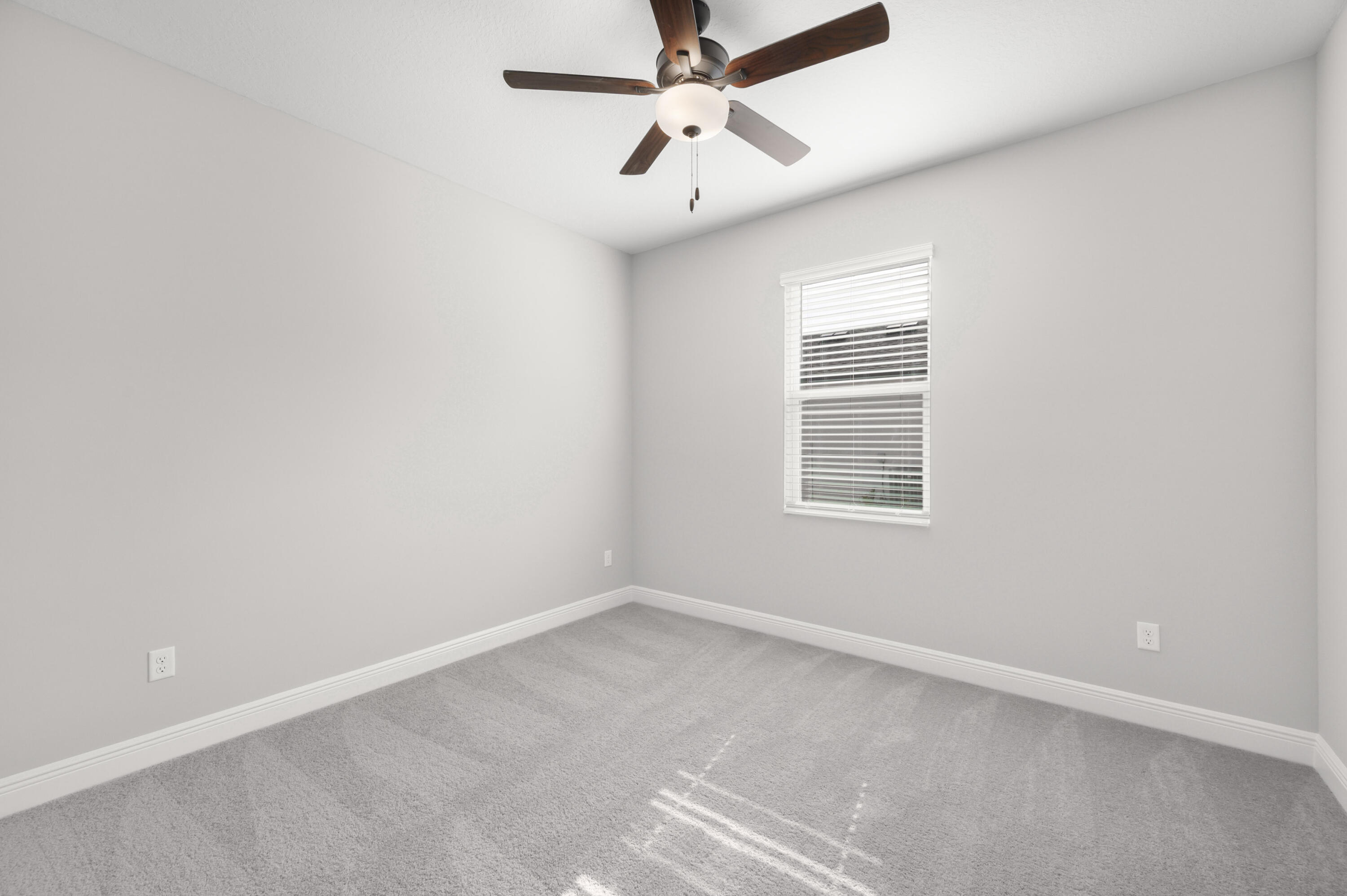 4562 Sw Daemon Street Property Photo 14